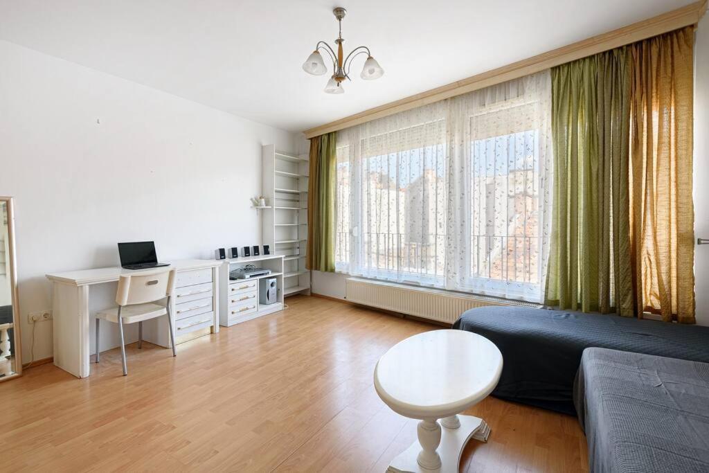 Lovely In Centre For 4 Guests * Budapeszt