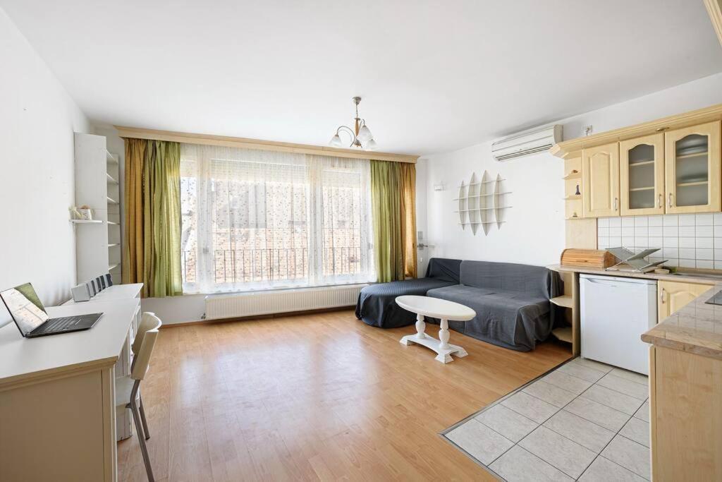 Lovely In Centre For 4 Guests Apartament Budapeszt