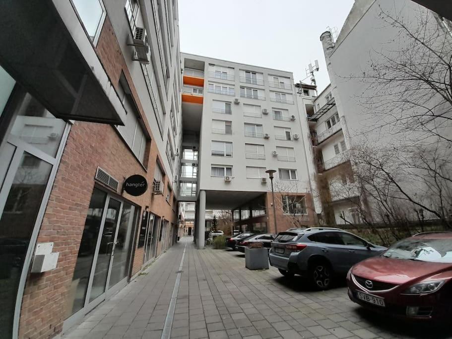 Lovely In Centre For 4 Guests Apartament *