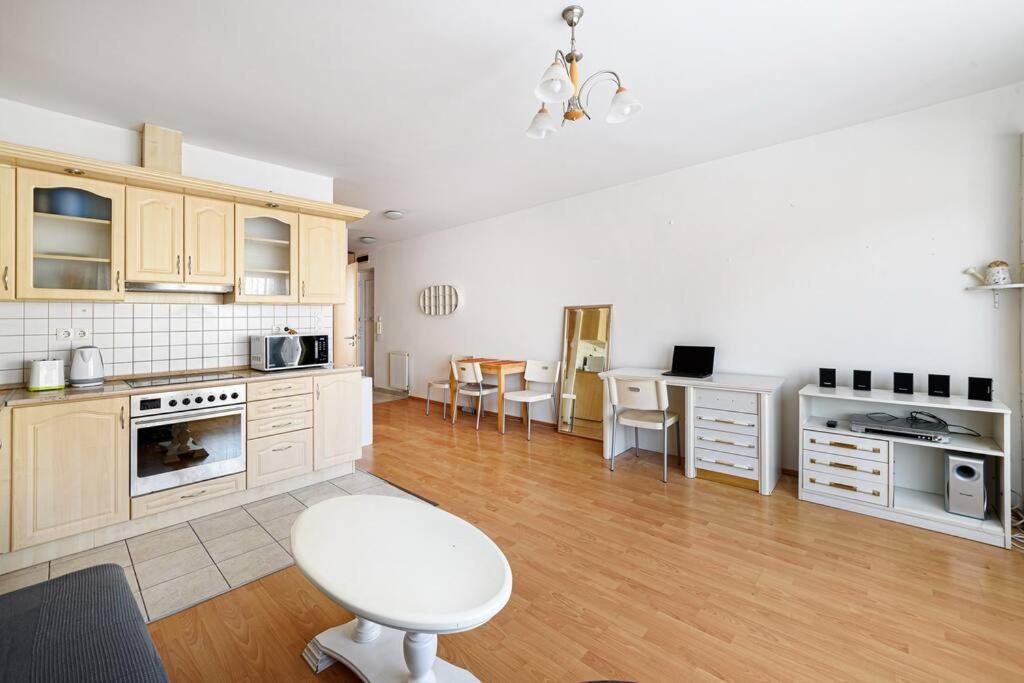 Lovely In Centre For 4 Guests Budapeszt